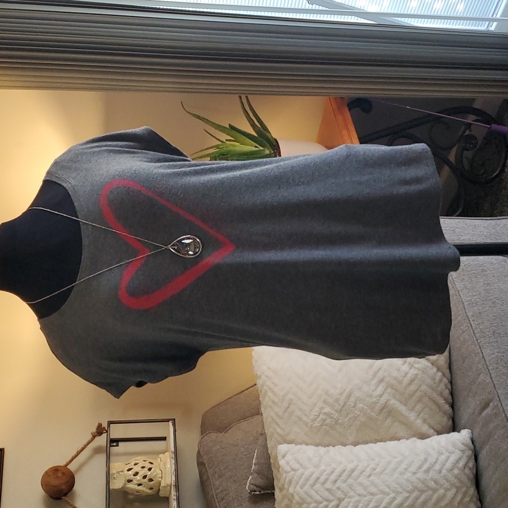 Maurices gray heart graphic tee
